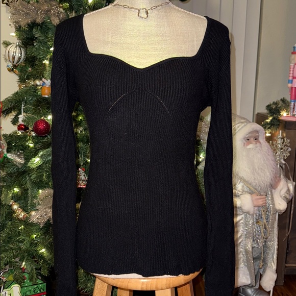 ☃️BOGO50%☃️ 🆕🖤EESOME: BLACK Long Sleeve Sweetheart Neckline Top LARGE - Picture 3 of 16